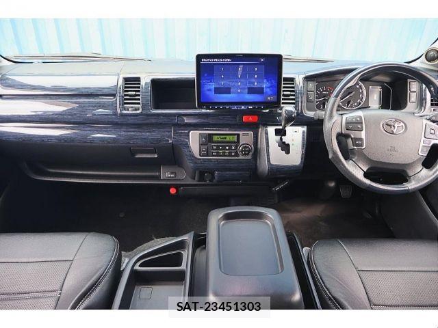 Toyota HIACE WAGON 2021-01 8245377-17