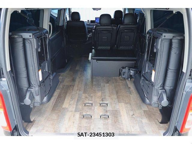 Toyota HIACE WAGON 2021-01 8245377-2