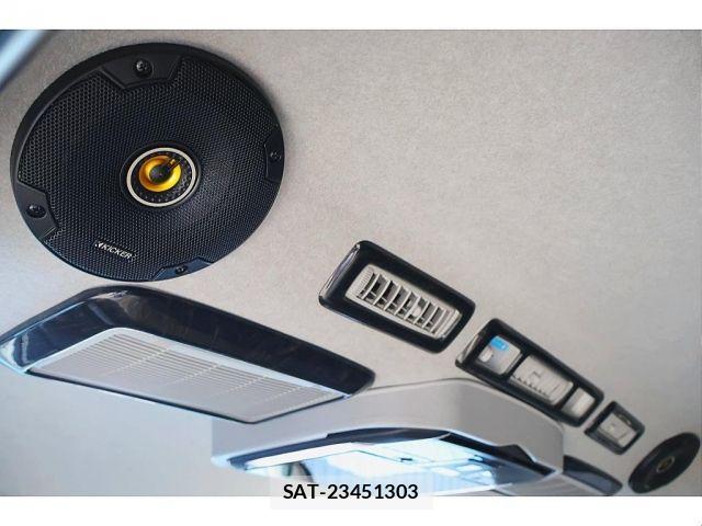 Toyota HIACE WAGON 2021-01 8245377-5