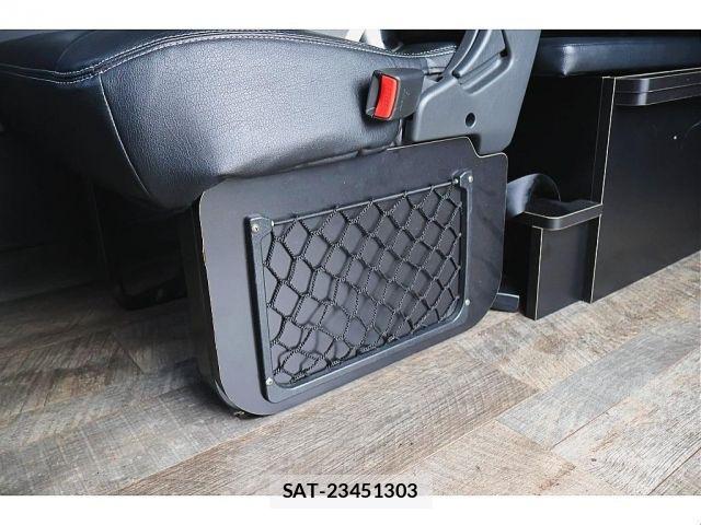 Toyota HIACE WAGON 2021-01 8245377-6