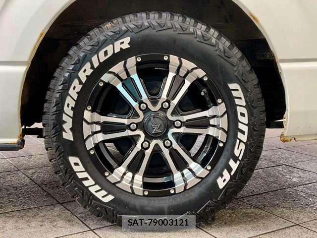 Toyota HIACE WAGON 2009-05 8245381-2