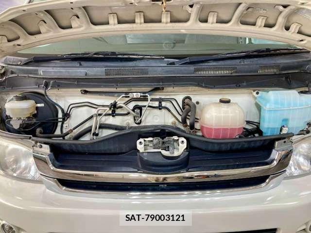 Toyota HIACE WAGON 2009-05 8245381-7