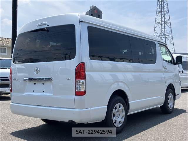 Toyota HIACE WAGON 2026-05 8245378-14