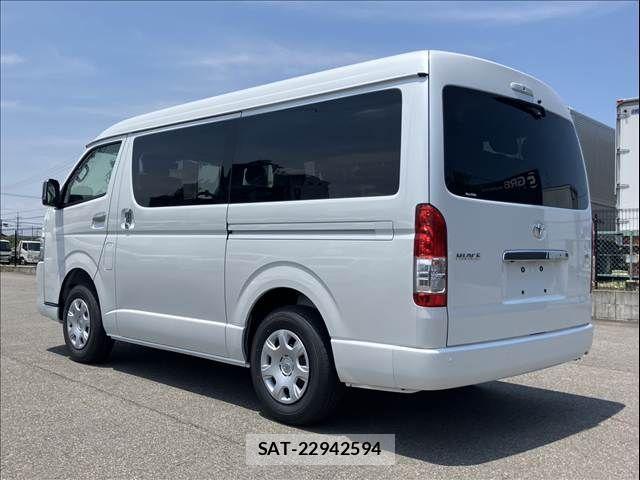 Toyota HIACE WAGON 2026-05 8245378-15