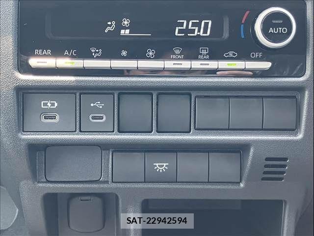 Toyota HIACE WAGON 2026-05 8245378-18