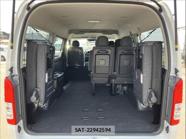 Toyota HIACE WAGON 2026-05 8245378-19