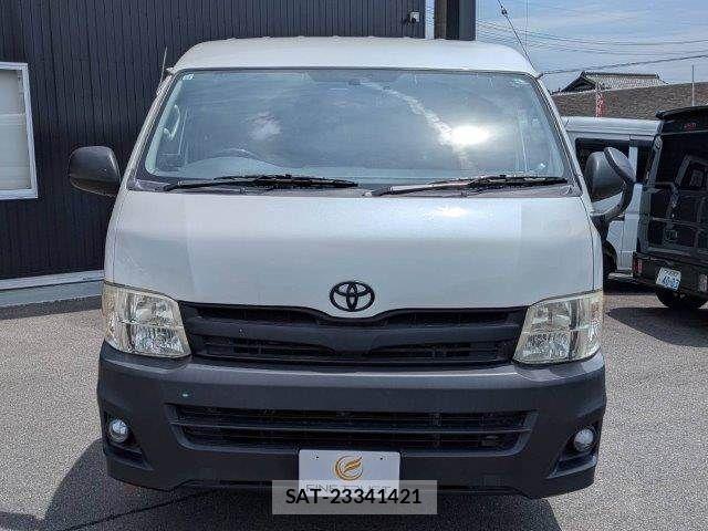 Toyota HIACE WAGON 2011-09 8314719-12