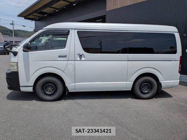 Toyota HIACE WAGON 2011-09 8314719-18