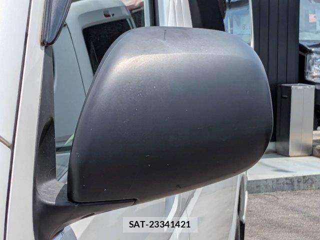 Toyota HIACE WAGON 2011-09 8314719-21