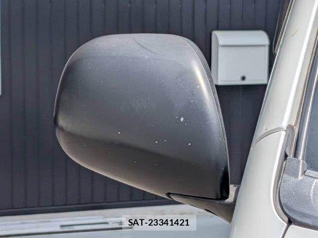 Toyota HIACE WAGON 2011-09 8314719-22