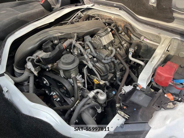 Toyota HIACE WAGON 2023-02 8336108-17