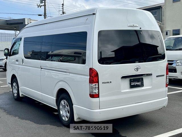 Toyota HIACE WAGON 2021-03 8336107-10