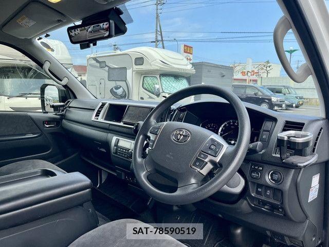 Toyota HIACE WAGON 2021-03 8336107-19