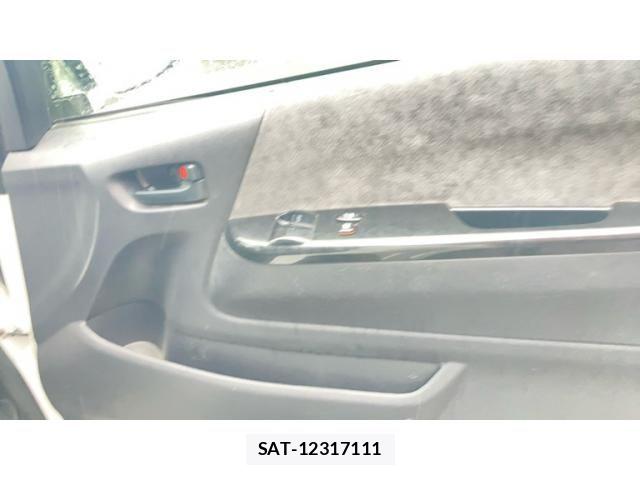 Toyota HIACE WAGON 2012-10 8336109-10