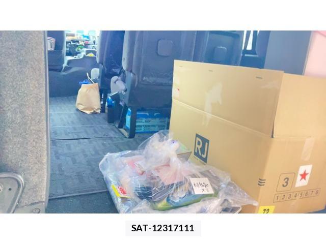 Toyota HIACE WAGON 2012-10 8336109-19