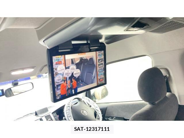 Toyota HIACE WAGON 2012-10 8336109-24