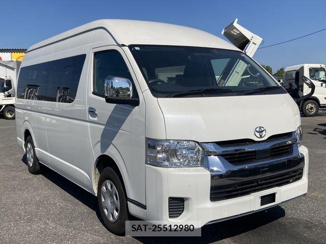 Toyota HIACE WAGON 2024-06 8354614-0