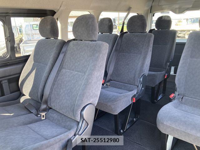 Toyota HIACE WAGON 2024-06 8354614-11