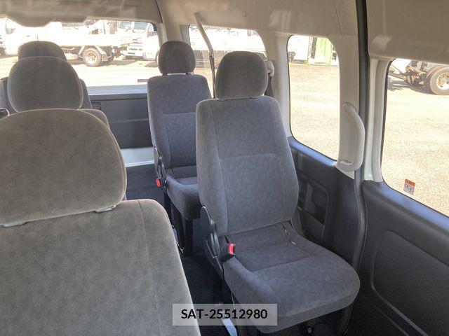 Toyota HIACE WAGON 2024-06 8354614-12