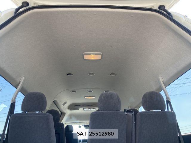 Toyota HIACE WAGON 2024-06 8354614-16