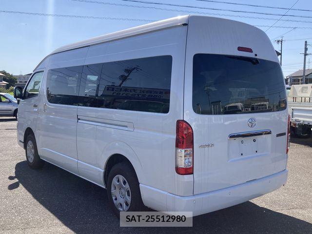 Toyota HIACE WAGON 2024-06 8354614-3