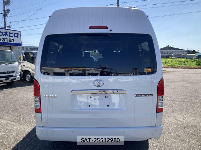Toyota HIACE WAGON 2024-06 8354614-4