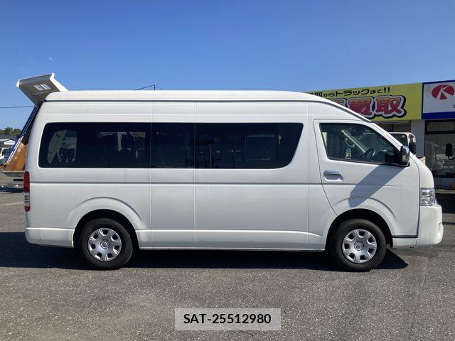 Toyota HIACE WAGON 2024-06 8354614-6