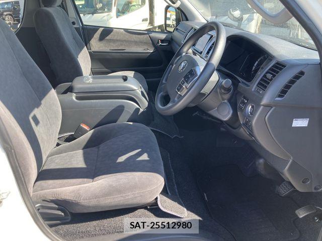 Toyota HIACE WAGON 2024-06 8354614-7