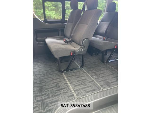Toyota HIACE WAGON 2016-10 8366195-9