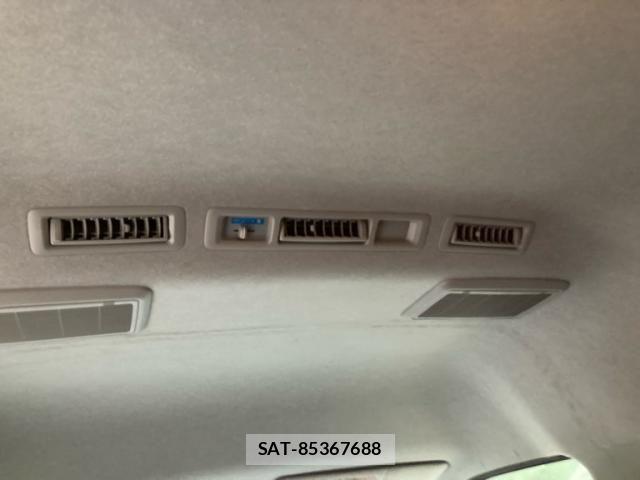 Toyota HIACE WAGON 2016-10 8366195-18