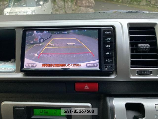 Toyota HIACE WAGON 2016-10 8366195-21