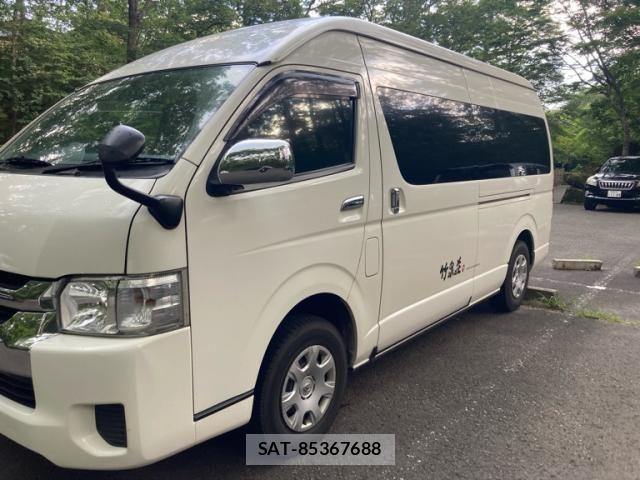 Toyota HIACE WAGON 2016-10 8366195-3