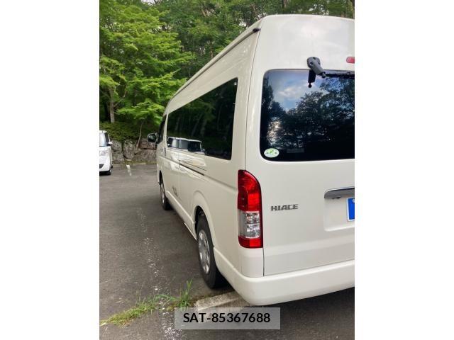 Toyota HIACE WAGON 2016-10 8366195-6