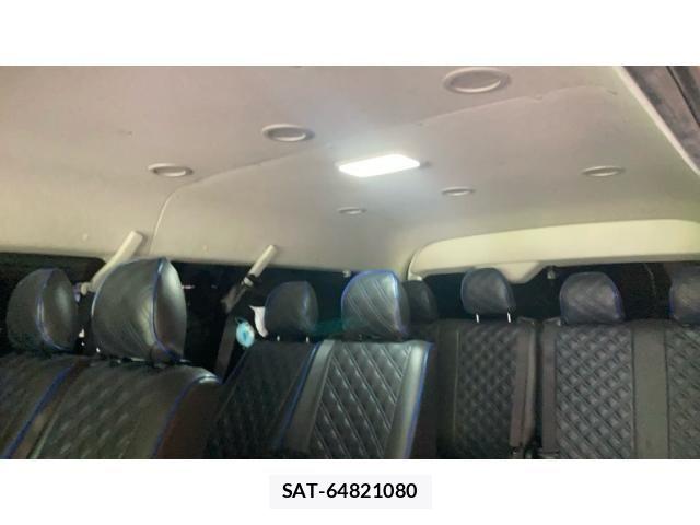 Toyota HIACE WAGON 2019-07 8366193-10