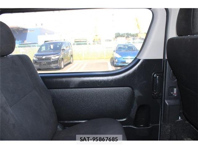 Toyota HIACE WAGON 2020-04 8366196-21