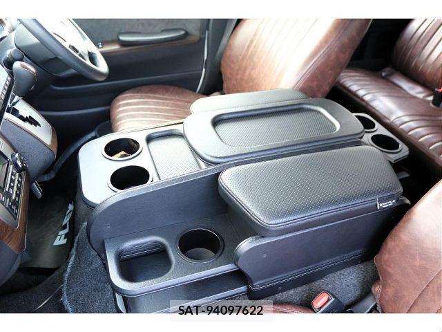 Toyota HIACE WAGON 2021-01 8366191-12