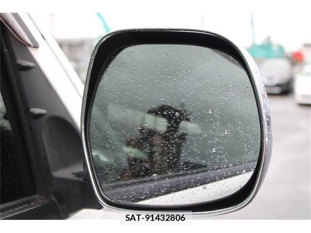 Toyota HIACE WAGON 2018-10 8371717-19