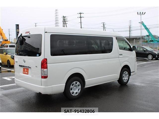 Toyota HIACE WAGON 2018-10 8371717-7