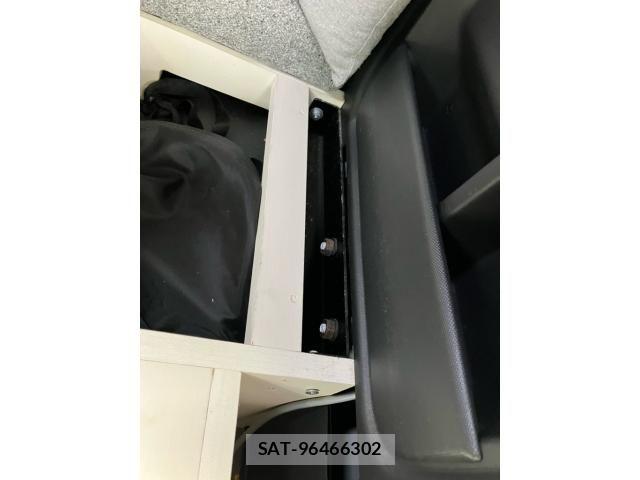 Toyota HIACE WAGON 2018-12 8412745-17