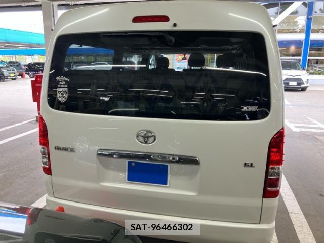 Toyota HIACE WAGON 2018-12 8412745-4