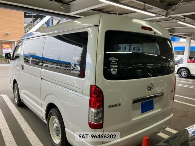 Toyota HIACE WAGON 2018-12 8412745-6