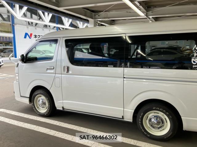 Toyota HIACE WAGON 2018-12 8412745-7