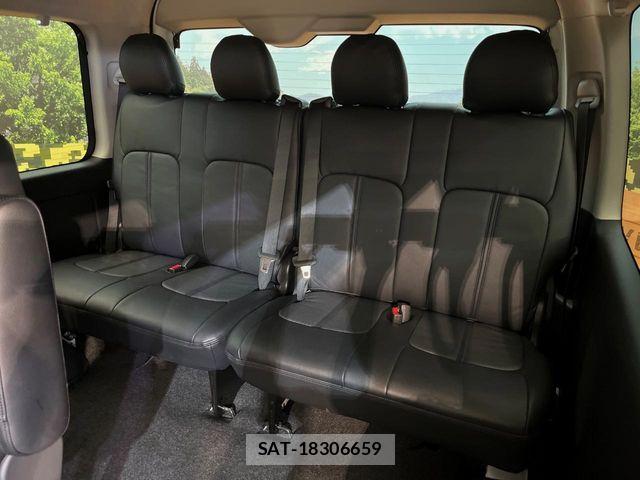 Toyota HIACE WAGON 2024-07 8457620-11