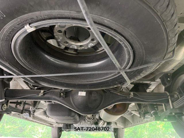 Toyota HIACE WAGON 2021-09 8457619-18