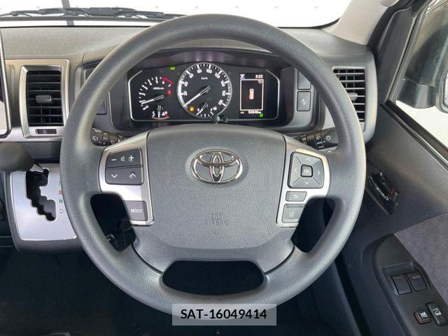 Toyota HIACE WAGON 2024-09 8525152-11