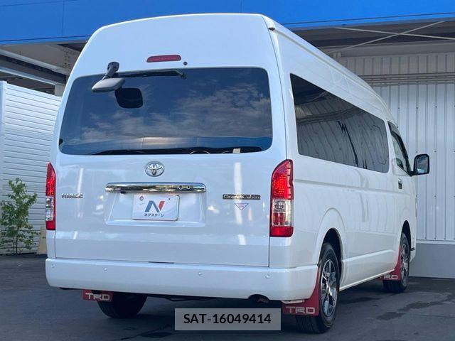 Toyota HIACE WAGON 2024-09 8525152-17