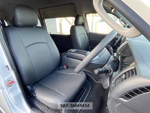 Toyota HIACE WAGON 2024-09 8525152-6