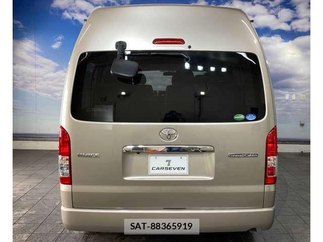 Toyota HIACE WAGON 2017-02 8525153-11