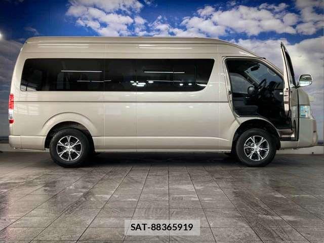 Toyota HIACE WAGON 2017-02 8525153-18