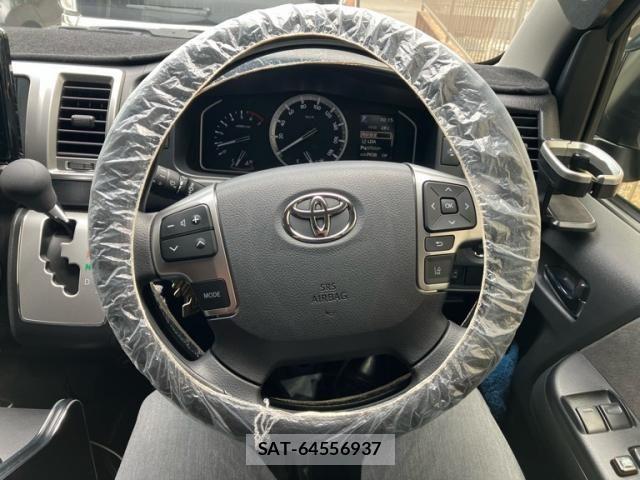 Toyota HIACE WAGON 2023-01 8562111-11